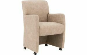 Afbeelding van een Goossens Eetkamerstoel Alex beige microvezel met armleuning en met wielen, stijlvol landelijk