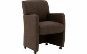 Afbeelding van een Goossens Eetkamerstoel Alex bruin microvezel met armleuning en met wielen, stijlvol landelijk