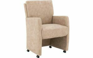 Afbeelding van een Goossens Eetkamerstoel Leen beige microvezel met armleuning en met wielen, stijlvol landelijk