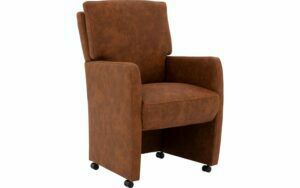 Afbeelding van een Goossens Eetkamerstoel Leen cognac microvezel met armleuning en met wielen, stijlvol landelijk