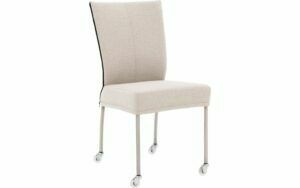 Afbeelding van een Goossens Eetkamerstoel Funk RVS Poten beige stof leuning en Transparant skater wiel met rvs kapmet wielen, modern design