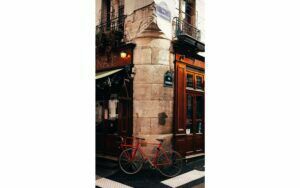 Afbeelding van een Goossens Schilderij City Life, 70 x 118 cm