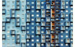Afbeelding van een Goossens Schilderij City Blue, 148 x 98 cm