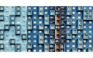 Afbeelding van een Goossens Schilderij City Blue, 98 x 48 cm