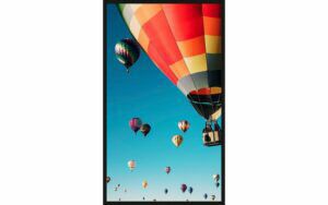 Afbeelding van een Goossens Schilderij The Balloon, 70 x 118 cm