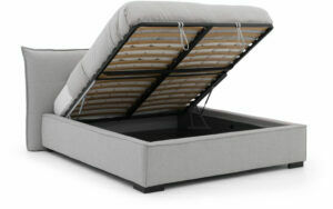 Afbeelding van een Goossens Gestoffeerd Bedframe Bolzano Storage, 160 x 210 cm met storage, met 2x lattenbodem