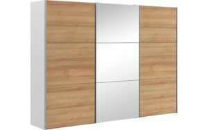 Afbeelding van een Goossens Kledingkast Easy Storage Sdk, 303 cm breed, 220 cm hoog, 2x 3 paneel schuifdeuren en 1x 3 paneel spiegel schuifdeur midden