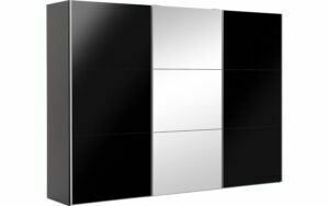 Afbeelding van een Goossens Kledingkast Easy Storage Sdk, 303 cm breed, 220 cm hoog, 2x 3 paneel glas schuifdeuren en 1x 3 paneel spiegel schuifdeur midden