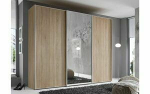 Afbeelding van een Goossens Kledingkast Big Choice Type 01 163, Slaapkamerkast 249 cm breed, 240 cm hoog, 2 schuifdeuren en 1glas schuifdeur midden