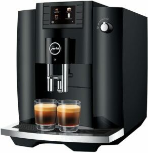Afbeelding van een JURA E6 Piano Black (EC) Volautomatische Koffiemachine