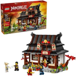 Afbeelding van een LEGO Ninjago - 15-jarig jubileum: Smederij De Vier Wapens Constructiespeelgoed