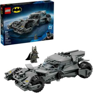 Afbeelding van een LEGO Batman v Superman Batmobile Constructiespeelgoed